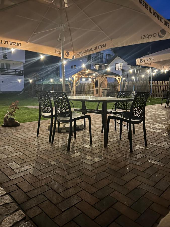 Casa Mia Hotel Moeciu De Sus Ngoại thất bức ảnh