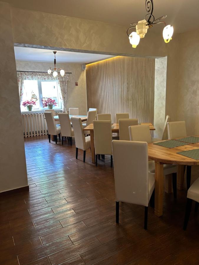 Casa Mia Hotel Moeciu De Sus Ngoại thất bức ảnh