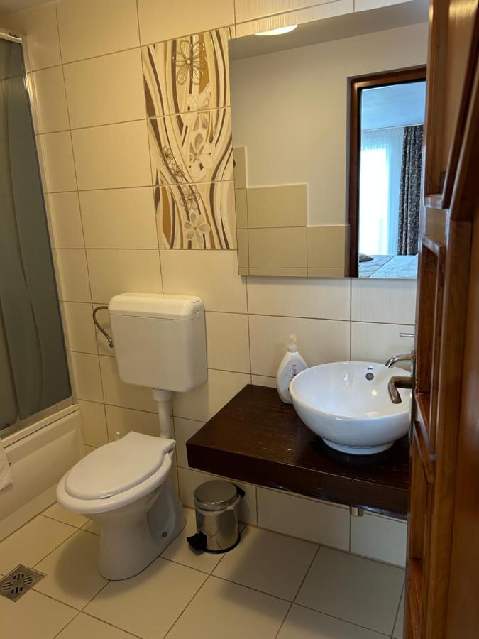 Casa Mia Hotel Moeciu De Sus Ngoại thất bức ảnh