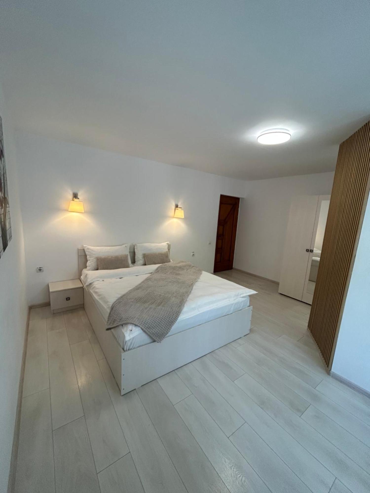 Casa Mia Hotel Moeciu De Sus Ngoại thất bức ảnh