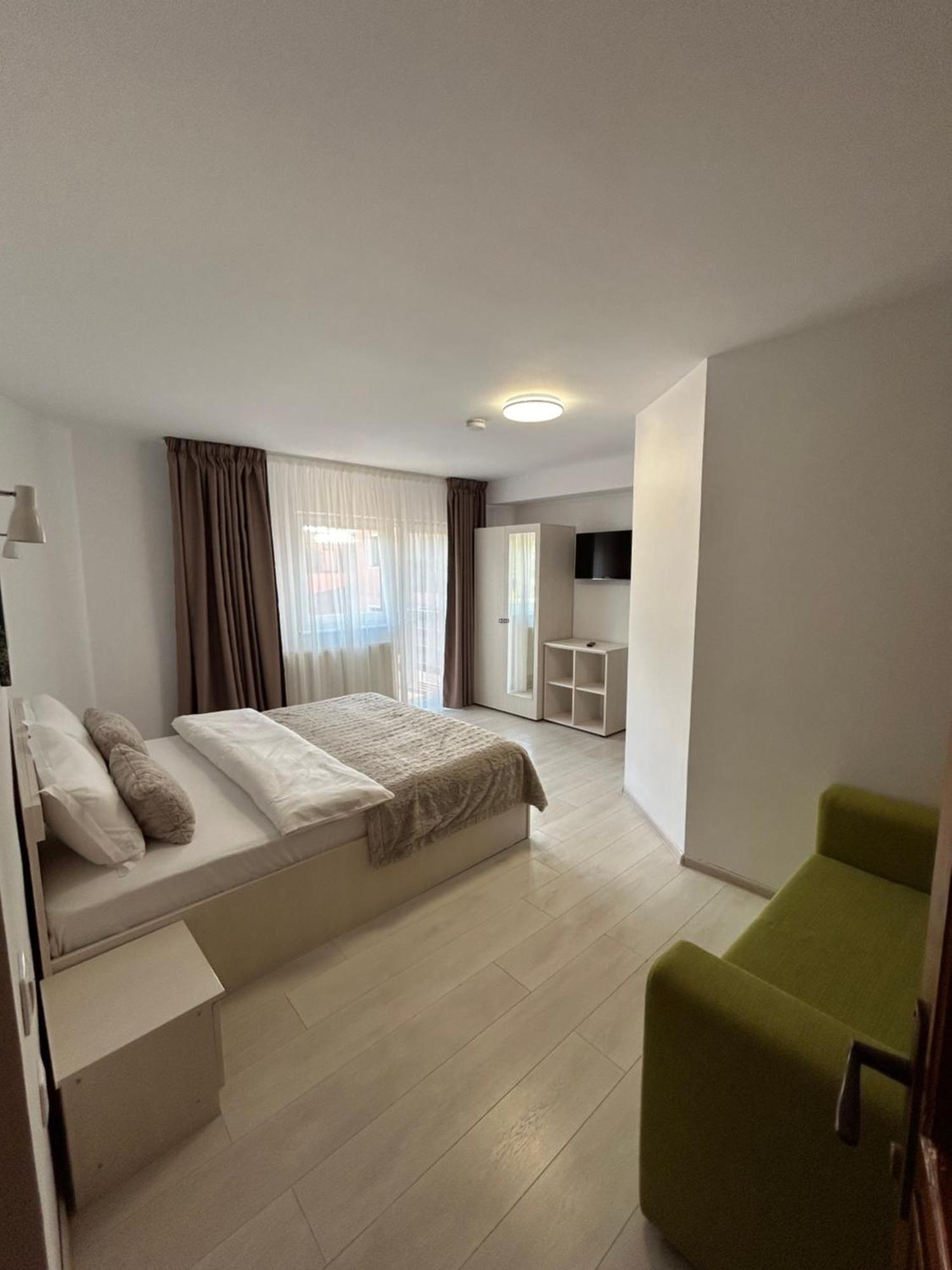 Casa Mia Hotel Moeciu De Sus Ngoại thất bức ảnh