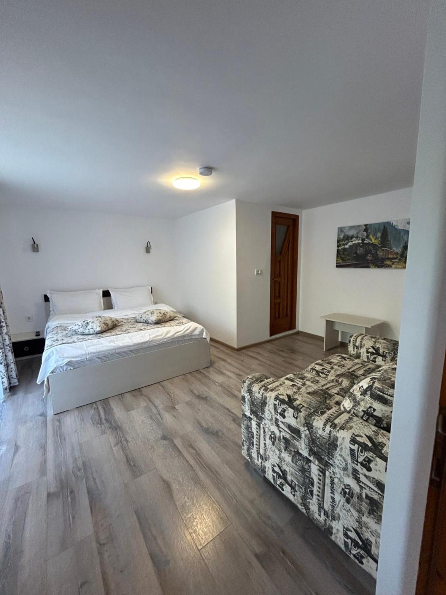 Casa Mia Hotel Moeciu De Sus Ngoại thất bức ảnh